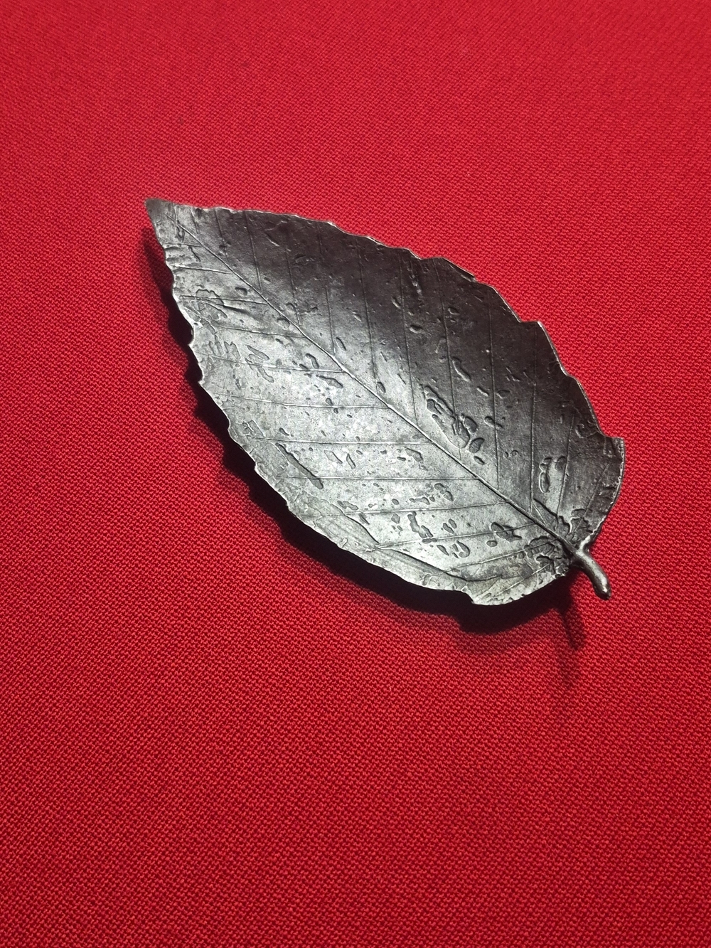 Pewter leaf decorative dish or tray